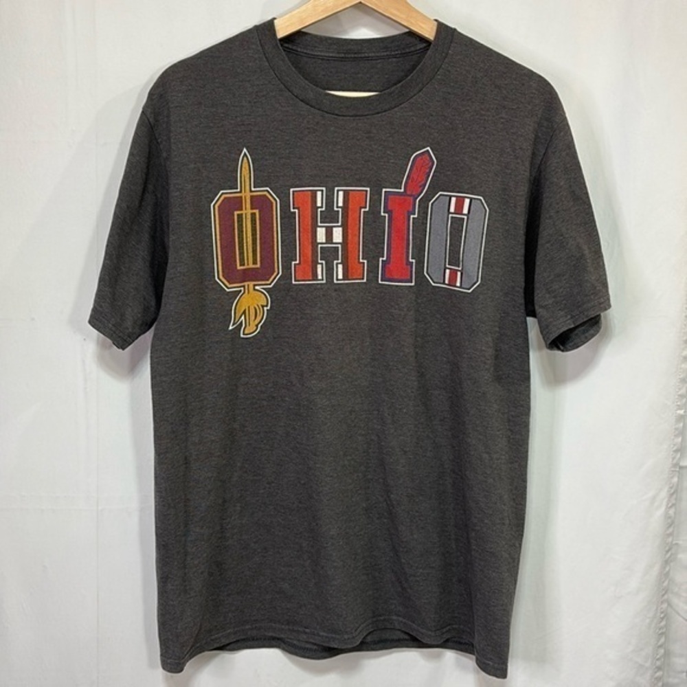 👯♀️ Ohio sports fan gray short sleeve T-shirt